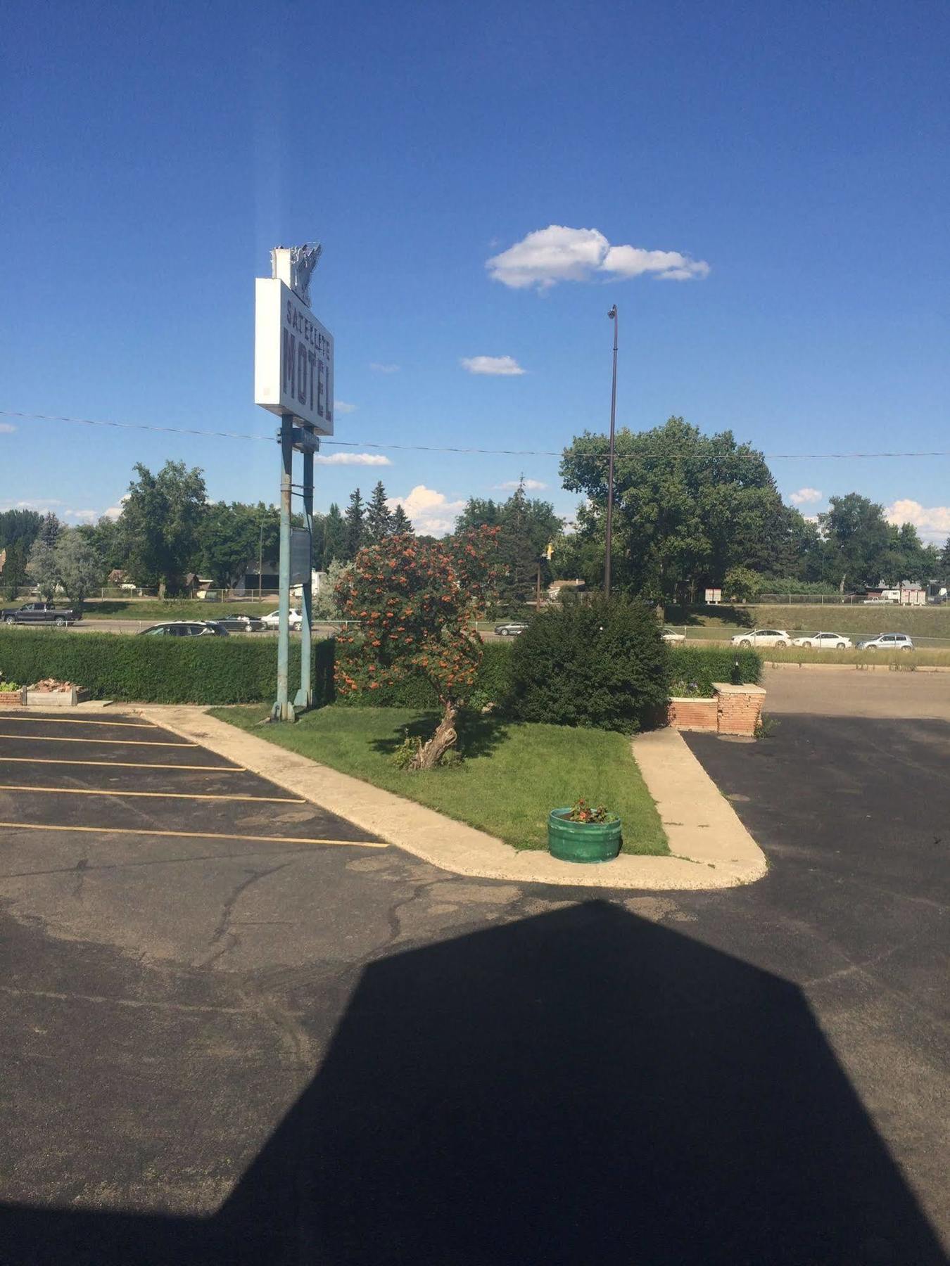 Satellite Motel Medicine Hat Exteriér fotografie